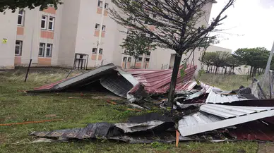 Bingöl’de fırtına: çatılar uçtu, maddi zarar büyük