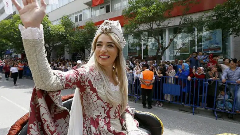 Mesir Şenlikleri