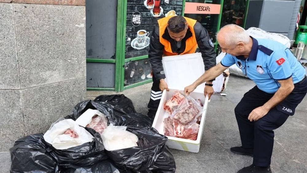 Antalya'da usulsüz şekilde taşınan 300 kilogram ete el kondu