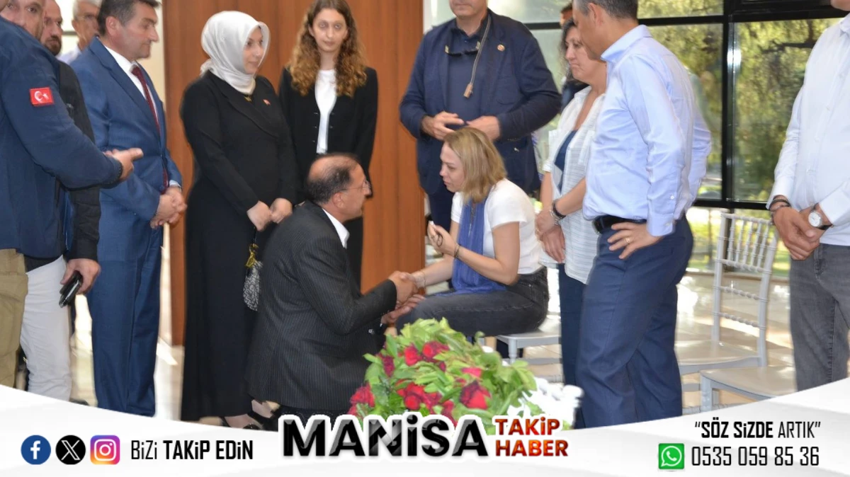 AK Parti Manisa İl Başkanlığı’ndan Merhum Ferdi Zeyrek İçin Taziye Ziyareti
