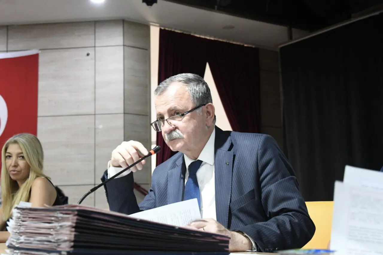 2 kişi görseli olabilir