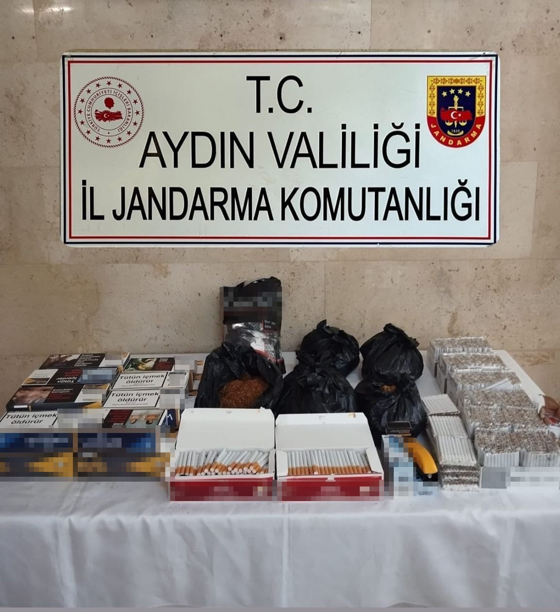 aydinda-3-bin-500-bandrolsuz-sigara-ele-gecirildi